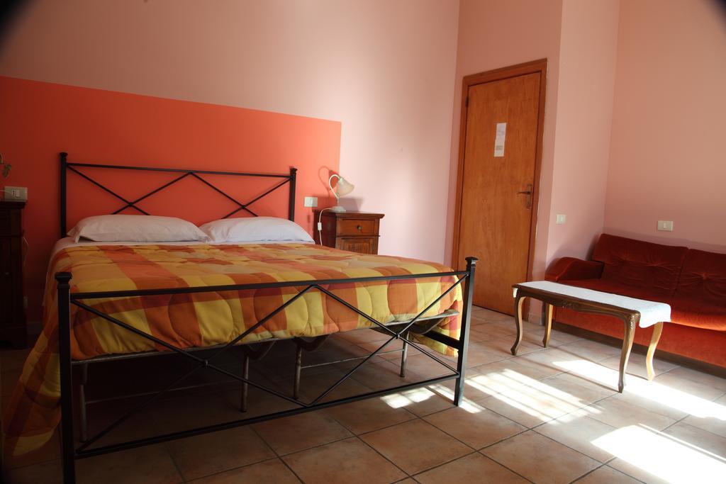 Il Vecchio Mulino Villa Massa Martana Room photo